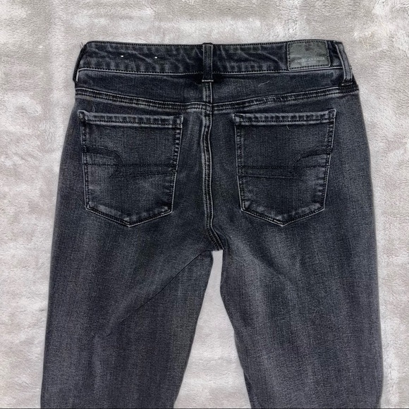 Black American Eagle Super Stretch Skinny Mid-Rise Jeans - Picture 5 of 5